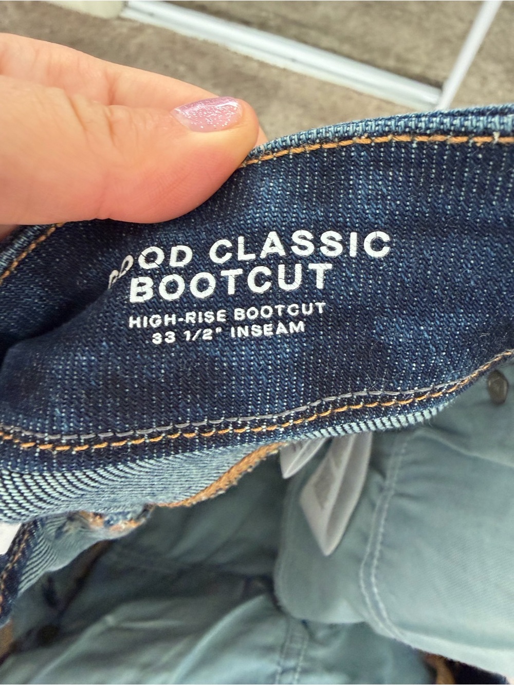 Good American Dark Wash Flared Jeans - Picture 3 of 4